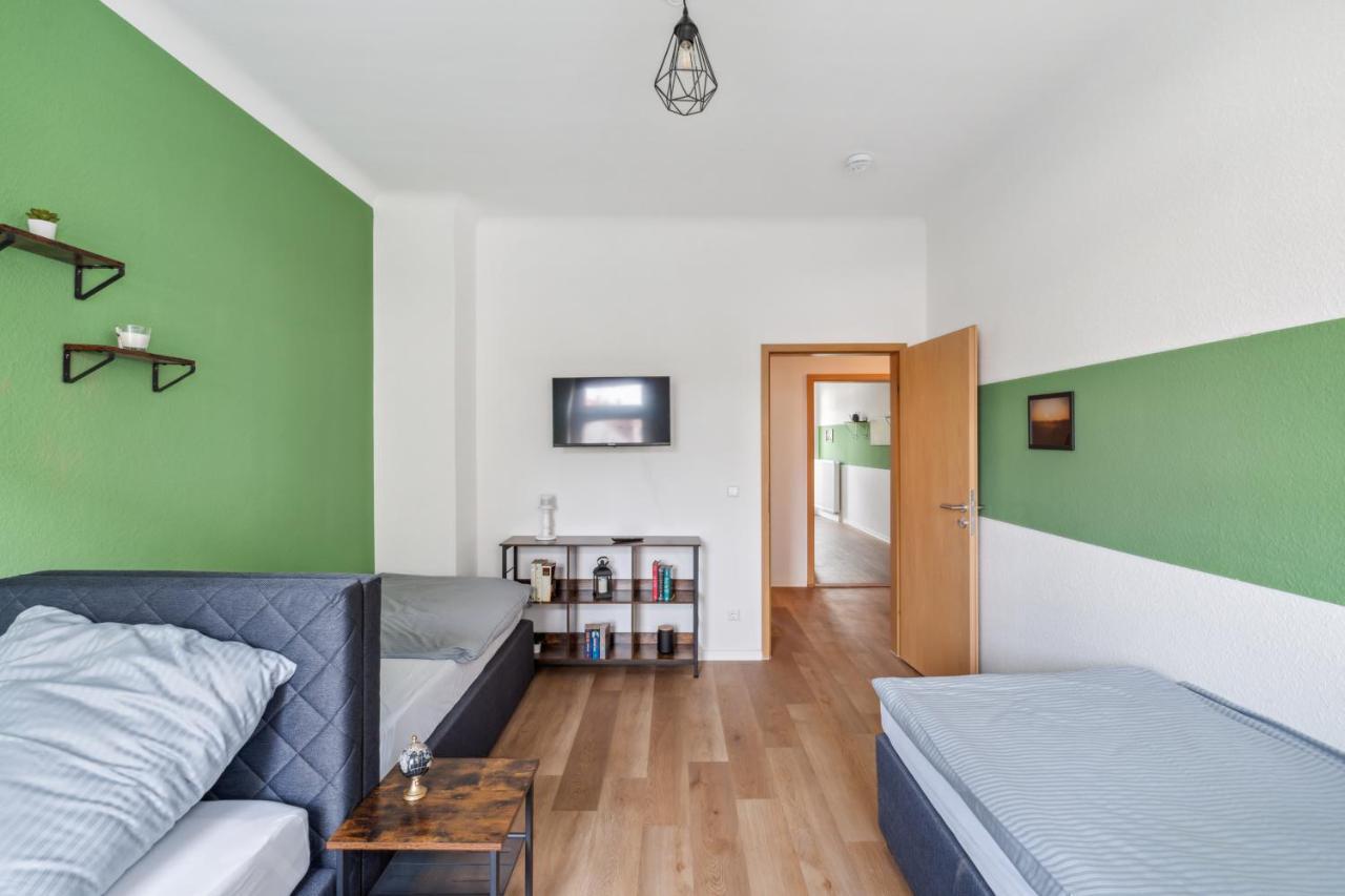 Salihomes/Max Apartment/5Pax/Modern Eingerichtet/Voll Ausgestattet Kueche Markranstadt Bagian luar foto